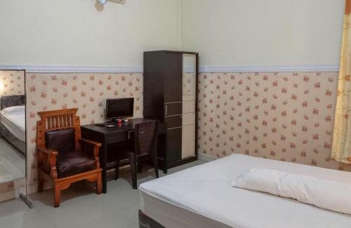 Bitung Hotel | Homestay Singgasana Mitra RedDoorz