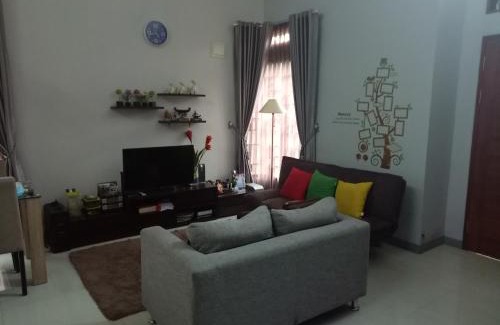 Cileunyi House | Homestay Syariah Cileunyi, Bandung Timur