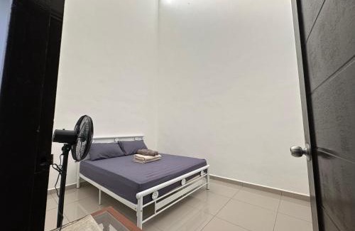 Muar House | Homestay Taman Laksamana, Muar