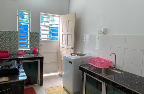 Sandakan House | Homestay Teratak Kasih Astana height