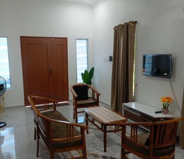 Kajang House | Homestay Teratak Kasih Sapri & Mazila