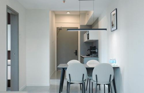 Likas Apartment | Homesuite' Home at Bay Suites