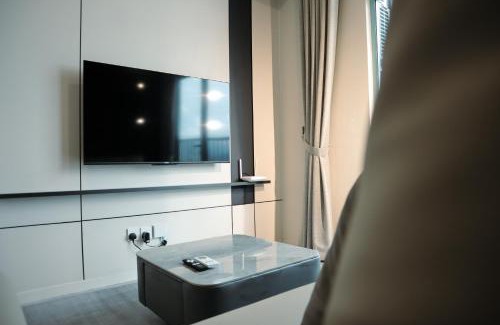 Likas Apartment | Homesuite' Home at Bay Suites