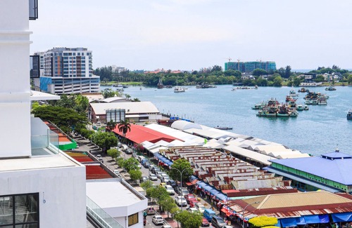 Downtown Kota Kinabalu Condo | Homesuite' Home at The Shore KK