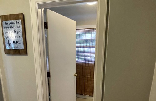 Mount Vernon House | Hometown charm, family friendly campus living
