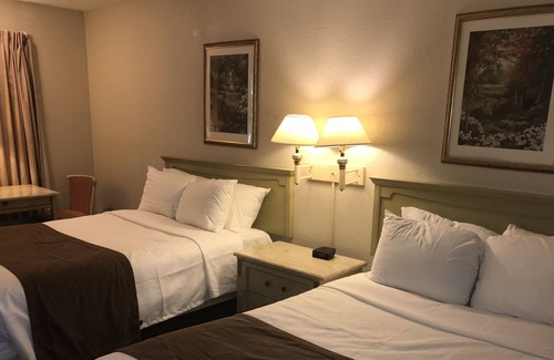 Berea Hotel | Hometown Inn Berea