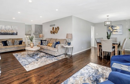 Homewood House | Homewood FHS Rental - Cherrywood Ln