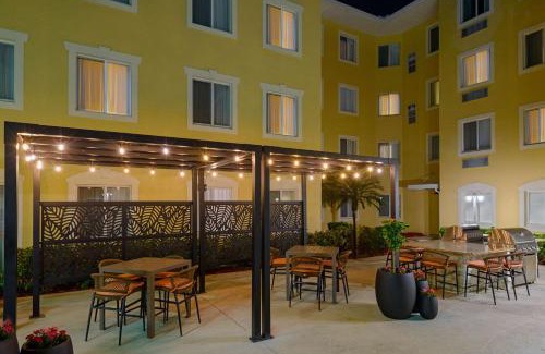 Bonita Springs Hotel | Homewood Suites by Hilton Bonita Springs, FL