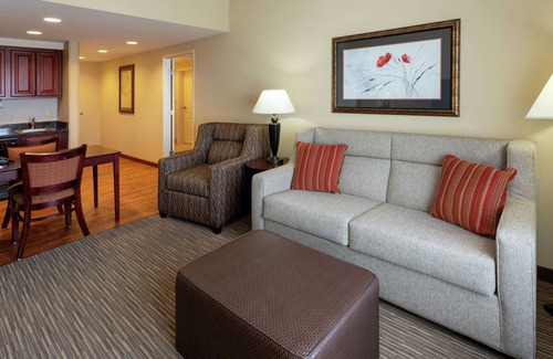 St. Louis Park Hotel | Homewood Suites by Hilton St Louis Park at West End