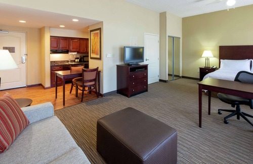 St. Louis Park Hotel | Homewood Suites by Hilton St Louis Park at West End