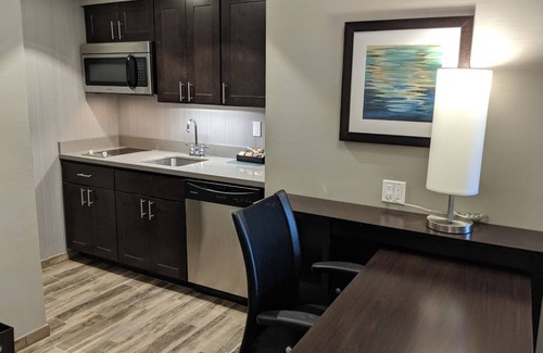 Hamilton Hotel | Homewood Suites by Hilton Hamilton, NJ