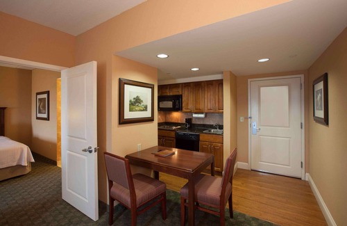 Stone Oak Hotel | Homewood Suites by Hilton San Antonio North