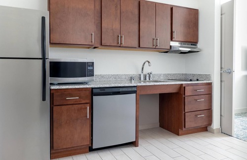 Milwaukee Hotel | Homewood Suites by Hilton Wauwatosa Milwaukee