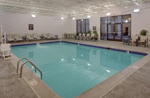 South Loop Hotel | Homewood Suites by Hilton Minneapolis-Mall Of America