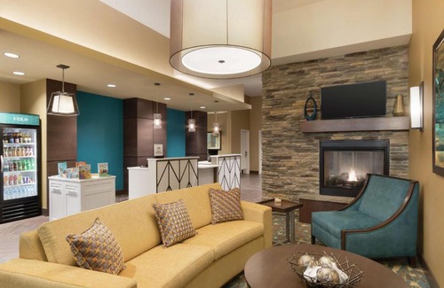East Village Hotel | Homewood Suites by Hilton Calgary Downtown