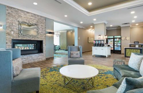 Ottawa Division Hotel | Homewood Suites By Hilton Ottawa Airport