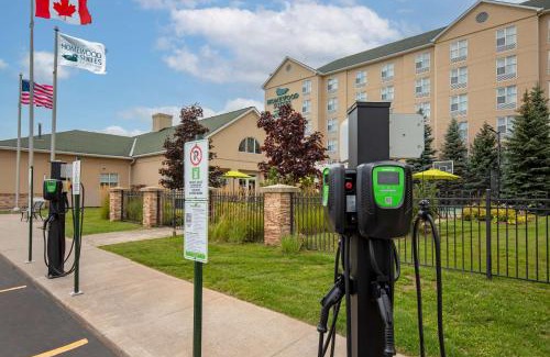 Oakville Hotel | Homewood Suites by Hilton Toronto Oakville