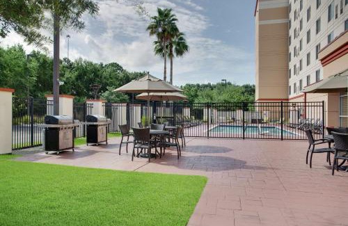 Tampa Hotel | Homewood Suites by Hilton Tampa-Brandon