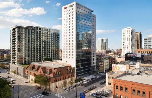 West Loop Gate Hotel | Homewood Suites by Hilton Chicago West Loop Fulton Mkt Area