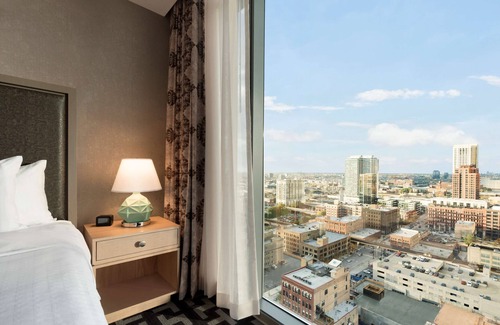 West Loop Gate Hotel | Homewood Suites by Hilton Chicago West Loop Fulton Mkt Area