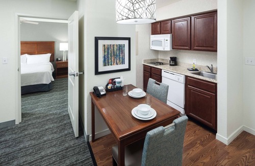 Biggs Field Hotel | Homewood Suites by Hilton El Paso Airport