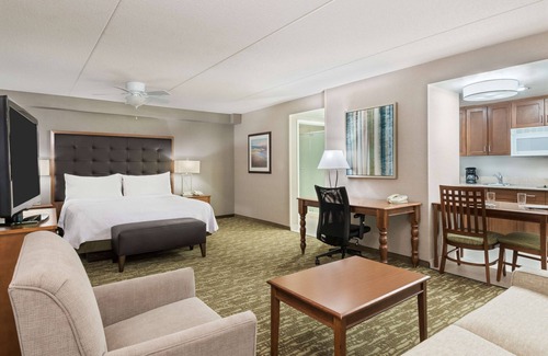 Holyoke Hotel | Homewood Suites by Hilton Holyoke-Springfield/North