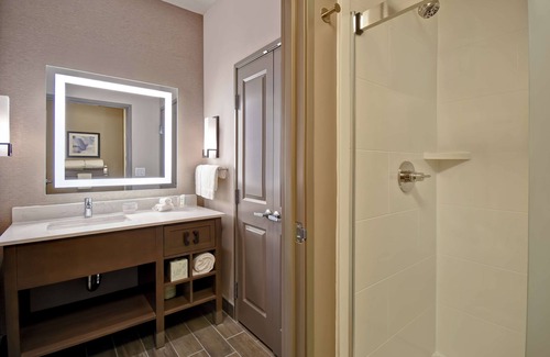 Orange Hotel | Homewood Suites by Hilton Orange New Haven