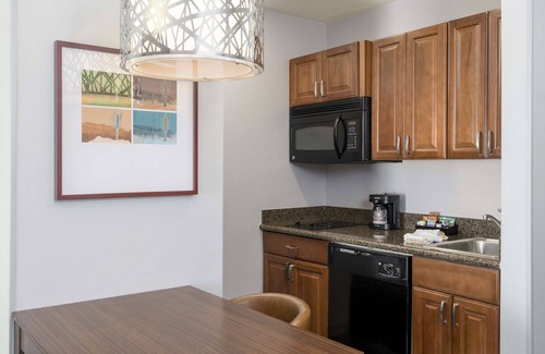 Deer Valley Hotel | Homewood Suites by Hilton Phoenix North-Happy Valley