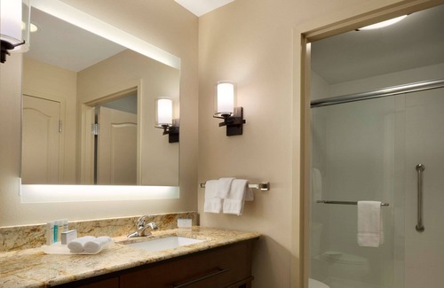Crossroad Park Hotel | Homewood Suites by Hilton Kalamazoo-Portage