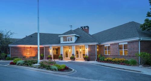 Schaumburg Hotel | Homewood Suites by Hilton Chicago - Schaumburg