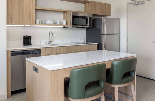 Los Alamitos Hotel | Homewood Suites by Hilton Cypress Orange County