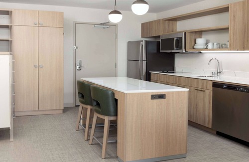 Los Alamitos Hotel | Homewood Suites by Hilton Cypress Orange County