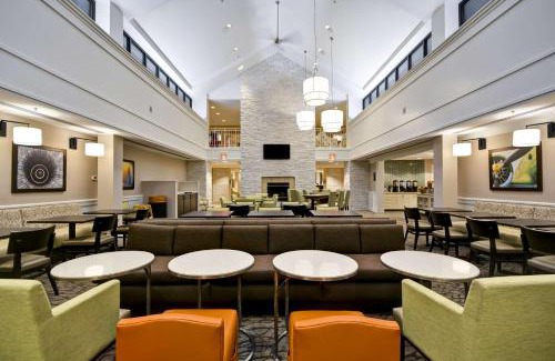 Herndon Hotel | Homewood Suites Dulles-International Airport