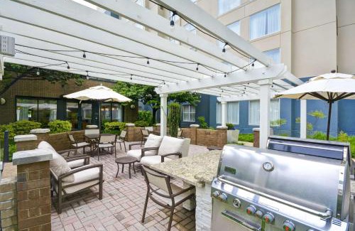 Herndon Hotel | Homewood Suites Dulles-International Airport