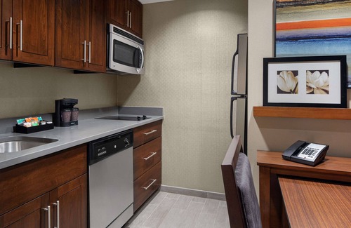 Springfield Hotel | Homewood Suites Springfield VA
