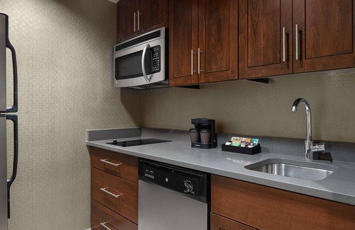 Springfield Hotel | Homewood Suites Springfield VA