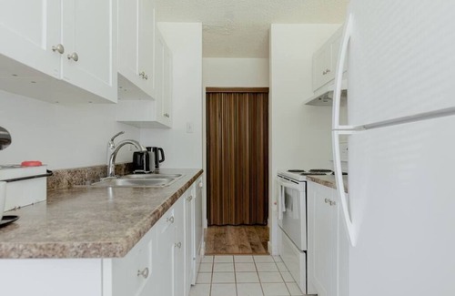 Fort McMurray Apartment | HOMEY 2 BR | Near NLRHC | Corporate Rental | WiFi