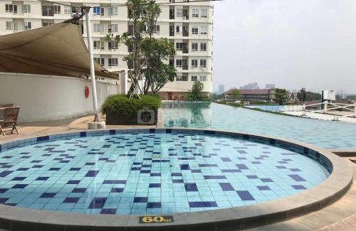 Depok Apartment | Homey and Minimalist 1BR Cinere Bellevue Suites Apartment By Travelio