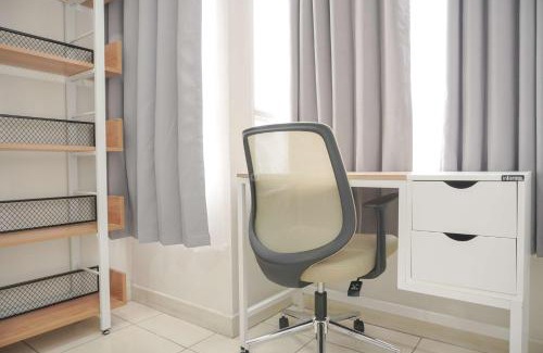 Depok Apartment | Homey and Minimalist 1BR Cinere Bellevue Suites Apartment By Travelio