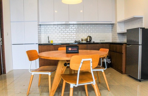 Kuningan Apartment | Homey and Warm 3BR Apartment at Ambassade Residences