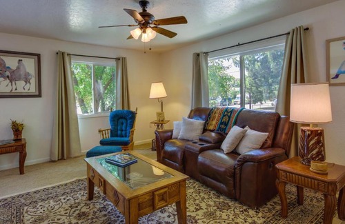 Central - Terry Apartment | Homey Billings Apartment with Deck and Grill!