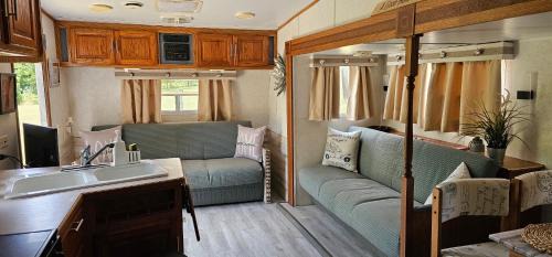 Clermont House | Homey Fifth Wheel Haven