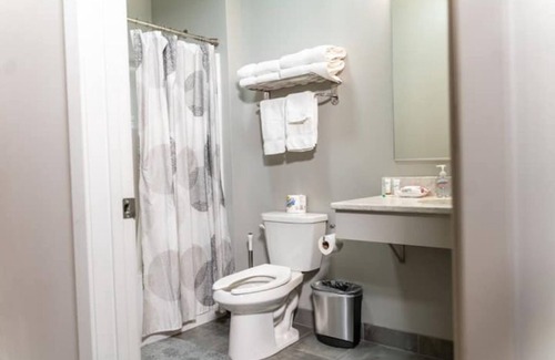 Davenport Apartment | Homey Suite in Davenport