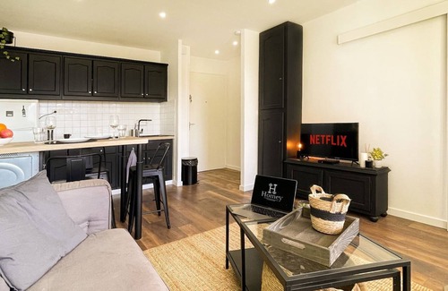 Annemasse Apartment | HOMEY THE NEST -Near downtown/Balcony/Free parking