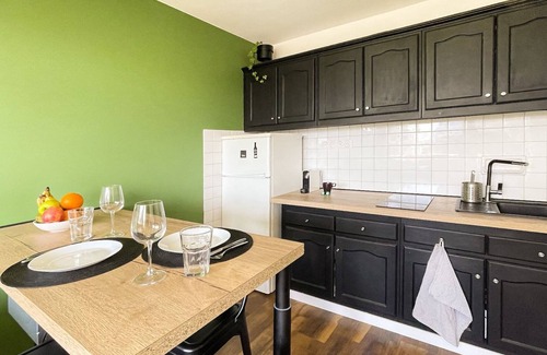 Annemasse Apartment | HOMEY THE NEST -Near downtown/Balcony/Free parking
