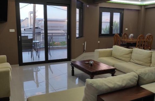 Tsikalaria Apartment | Homieland Souda