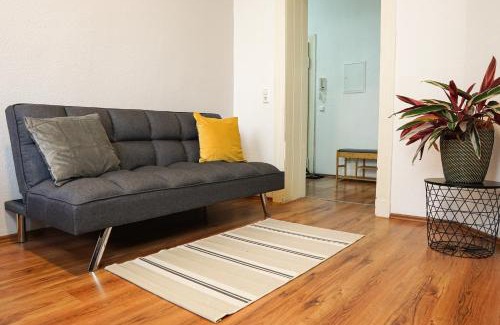 Reudnitz-Thonberg Apartment | HOMY I Altbaucharme Netflix und WLAN