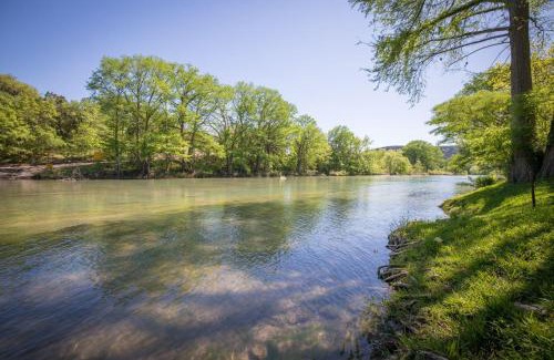 New Braunfels House | Hondo's River Haus RR 1300
