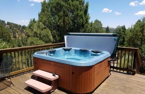 Ruidoso House | Honey Bear Cabin