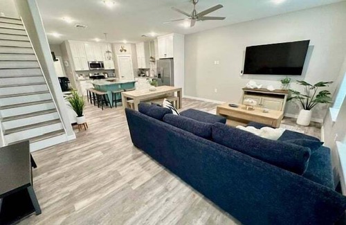 Port O Connor House | HONEY HOLE Family Fishing - Pets Add Fees